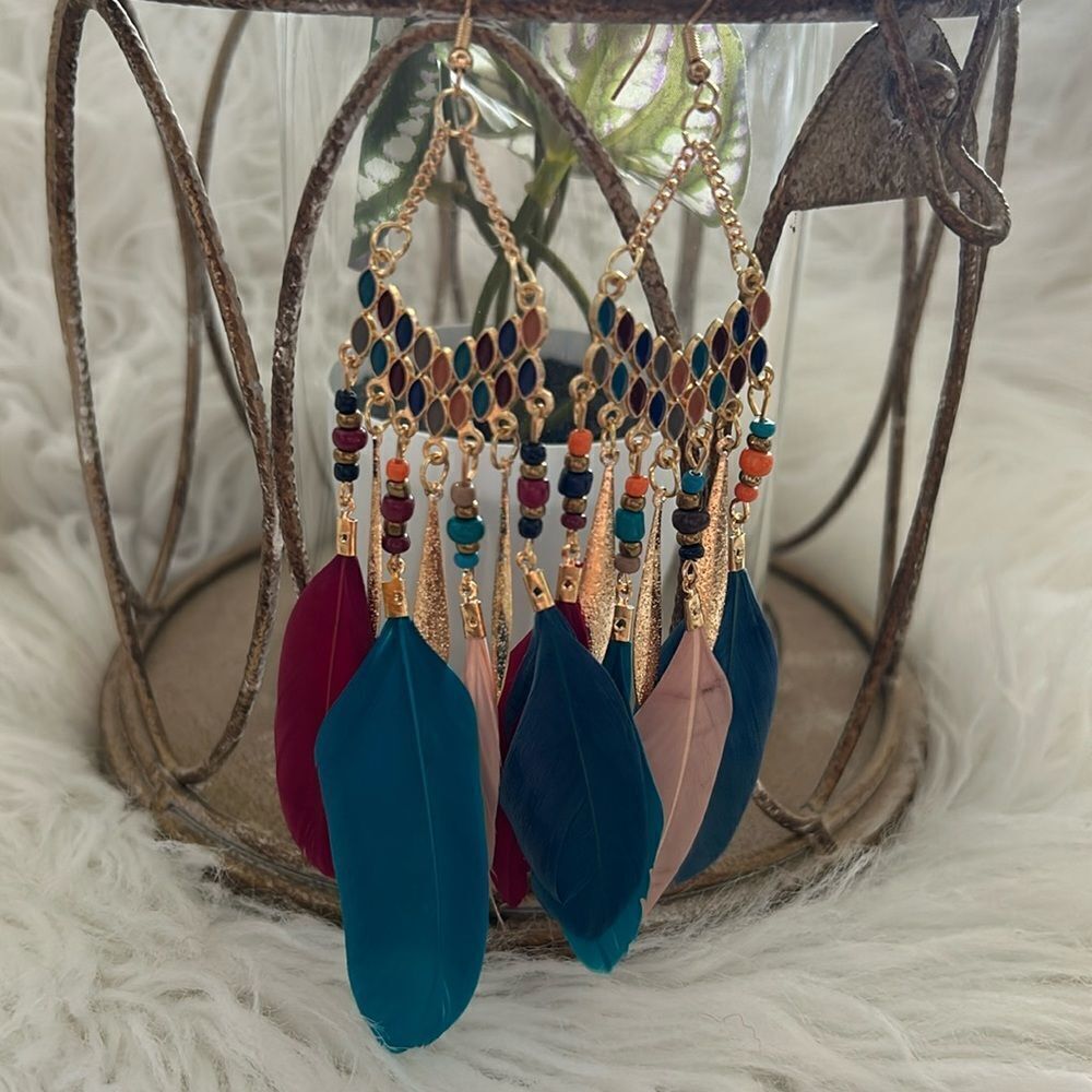Feathered earrings 